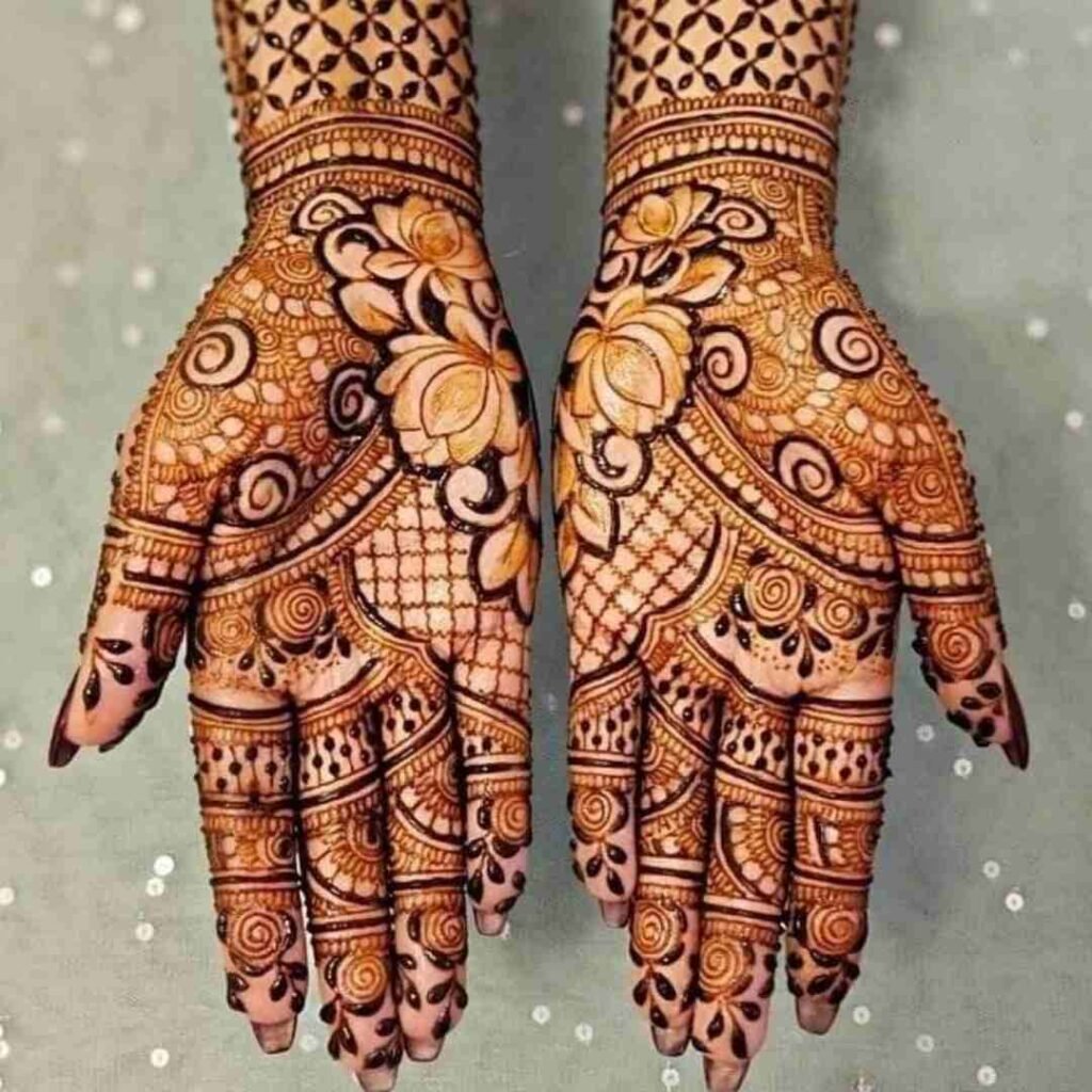 Easy Lotus Mehndi Design
