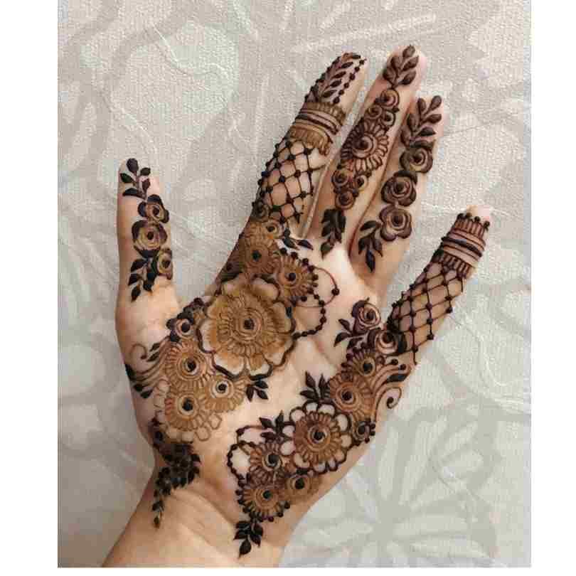 Diagonal Floral Trail Mehndi Designs for Kids Front Hand