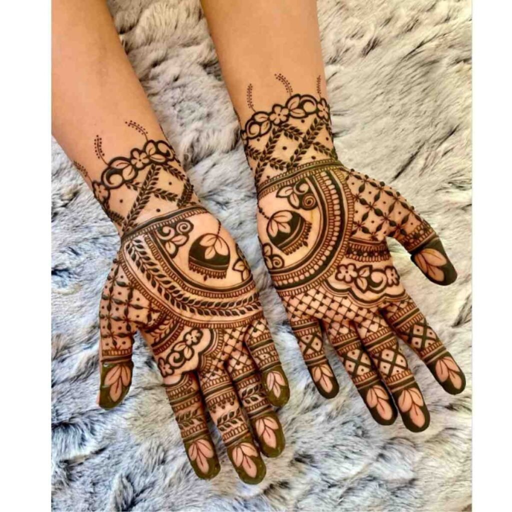 Mirror Symmetry Mehndi Design for Front Hand