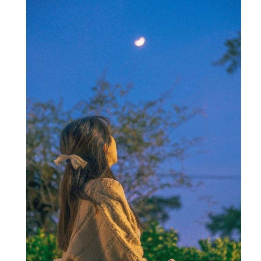 attractive instagram hidden face dp for girls