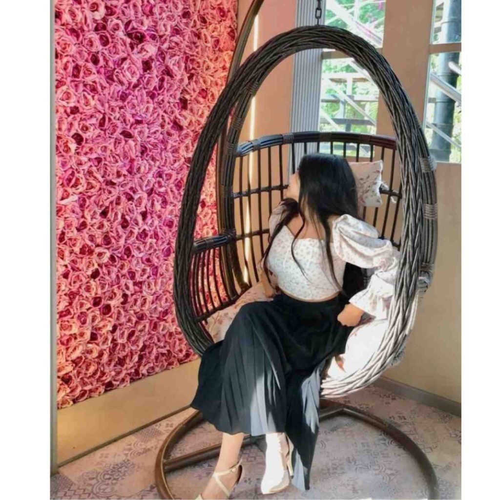 girl photo hide face