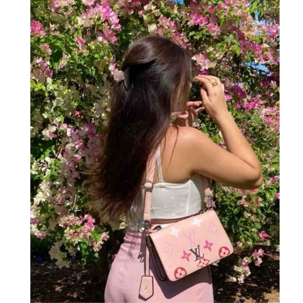 hidden face girl pic for instagram