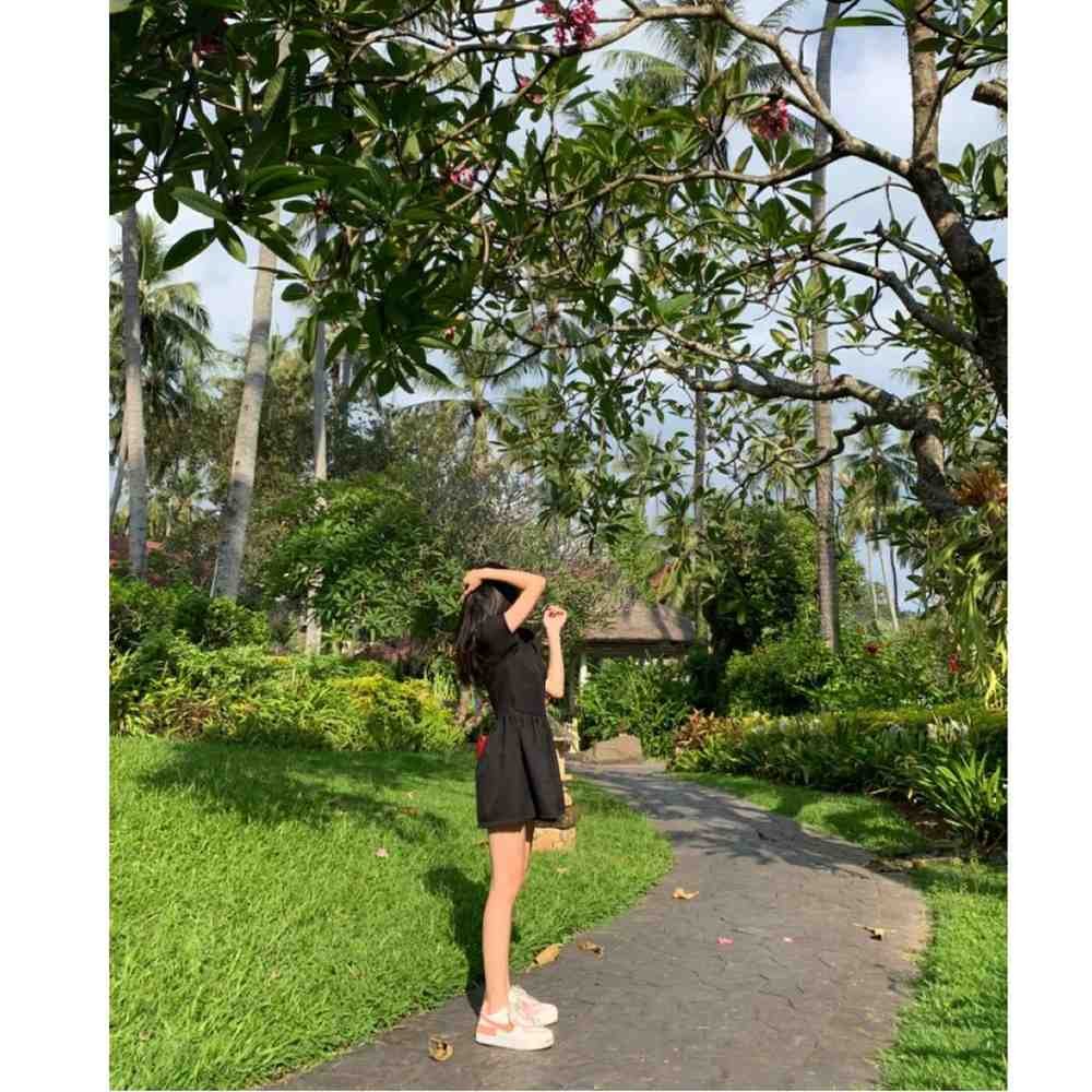 real simple girl image