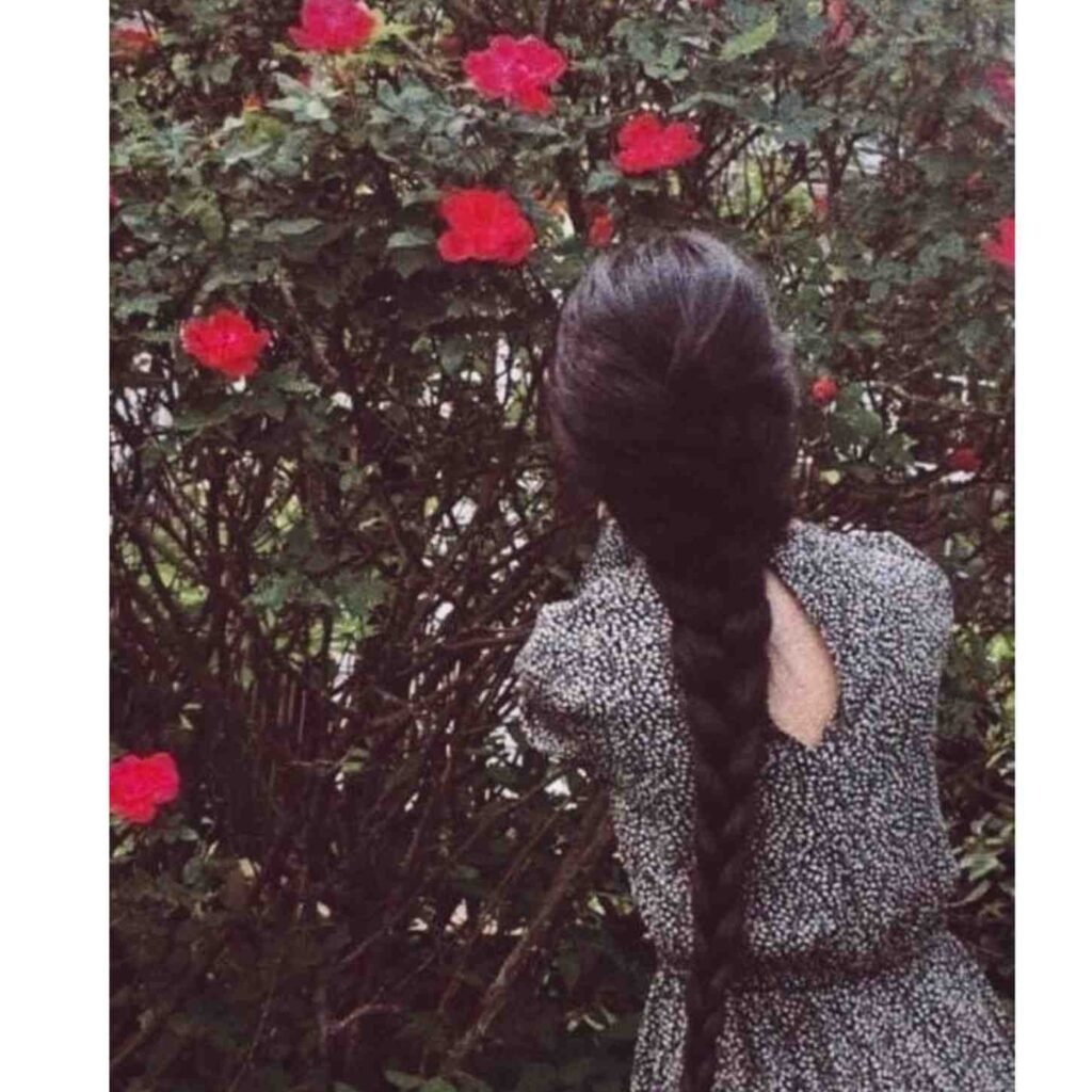 stylish girl pic hiding face