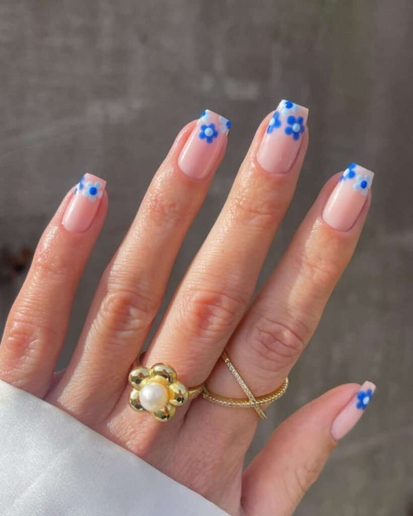 Blue Daisy Floral French Manicure Simple
