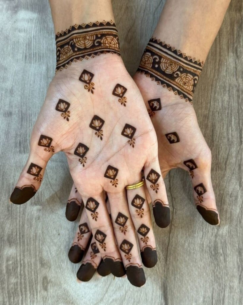 Chic Wrist Band Design