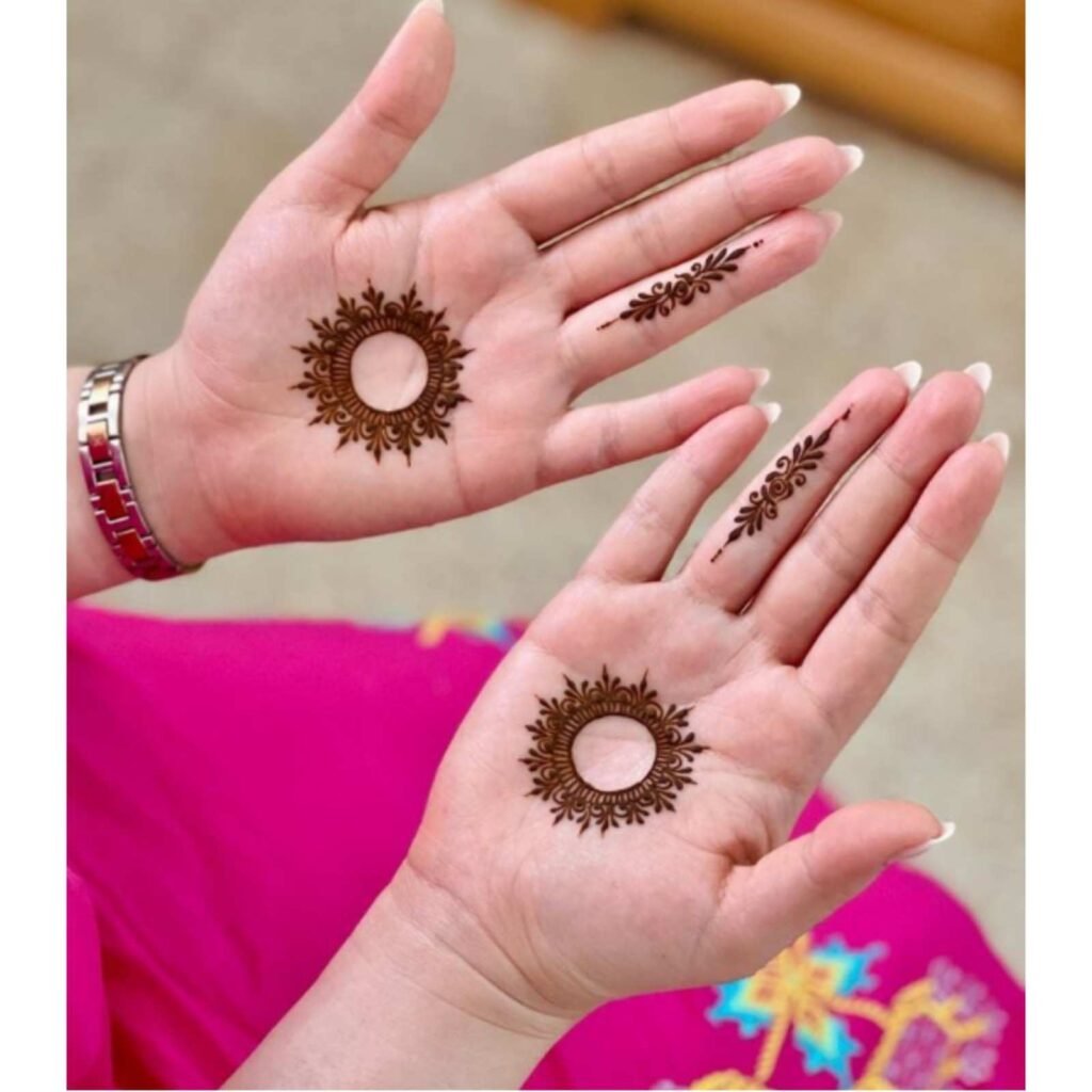 Classic Gol Tikki Mehndi Design