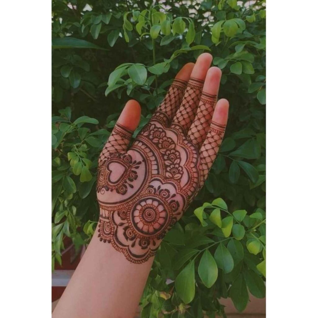 Half-Hand Elegant Pattern Mehndi Design