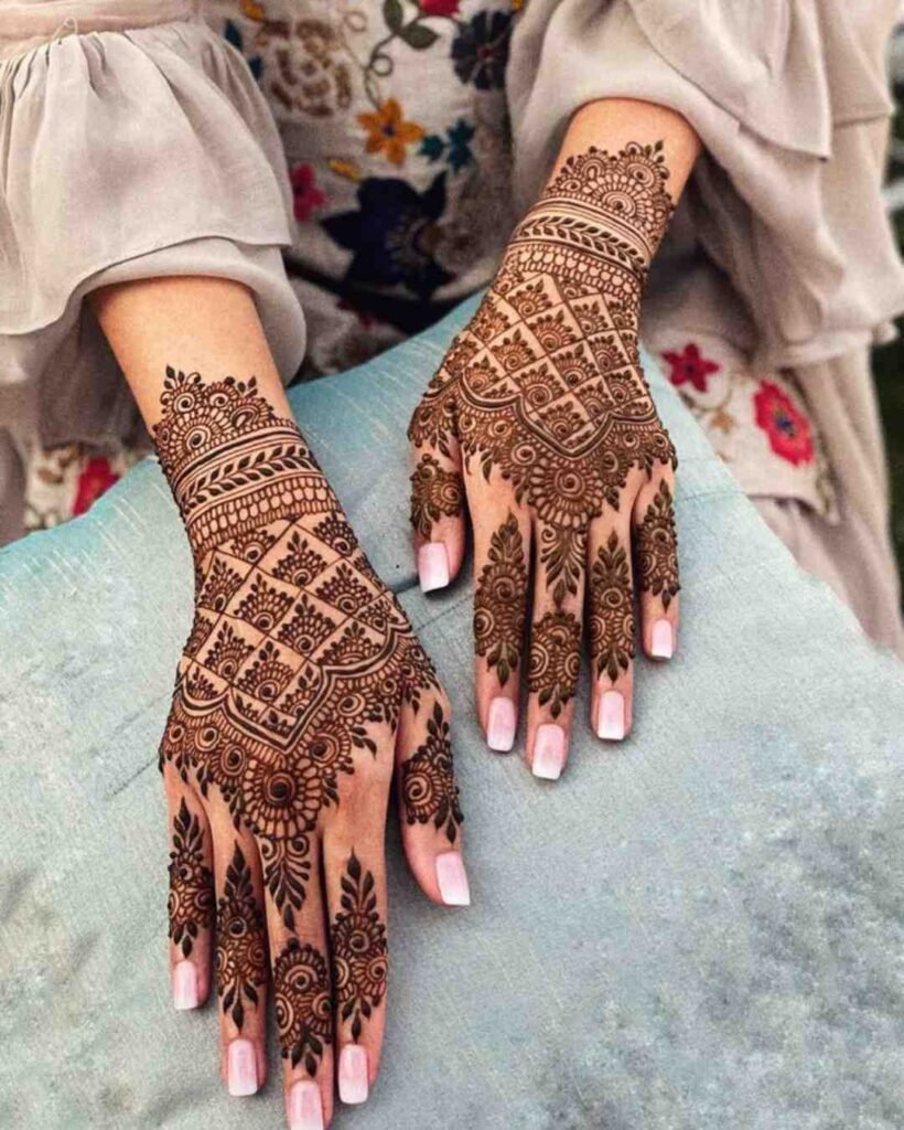 Jaali Diamond Mehndi Design