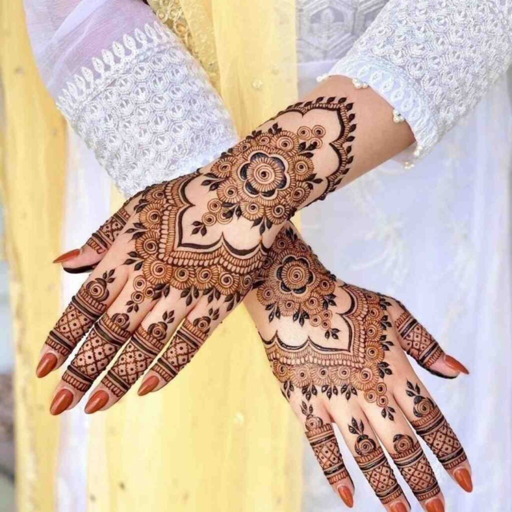 Spiral Mehndi Design