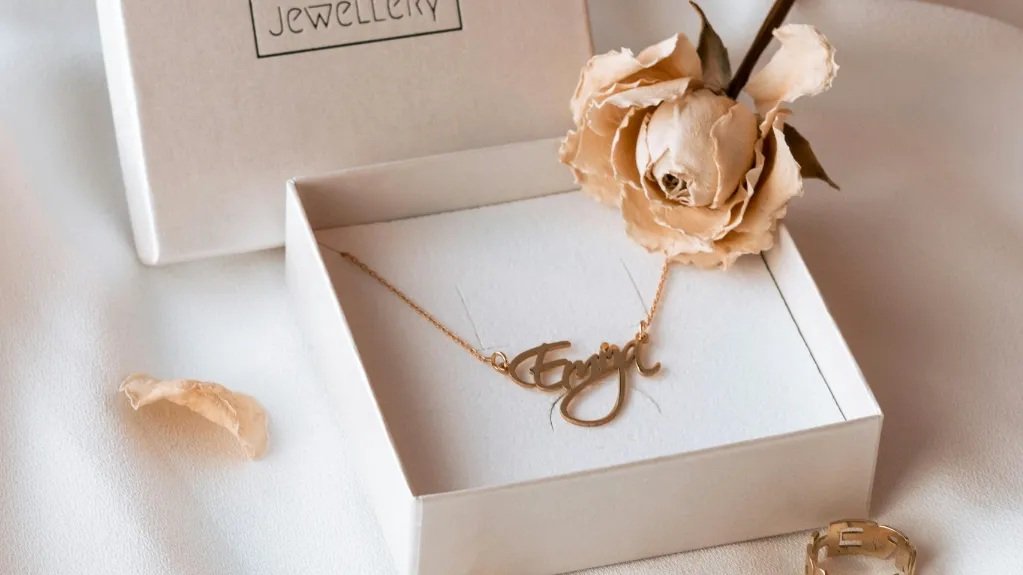 10 Creative Custom Jewelry Packaging Ideas for Small Businesses